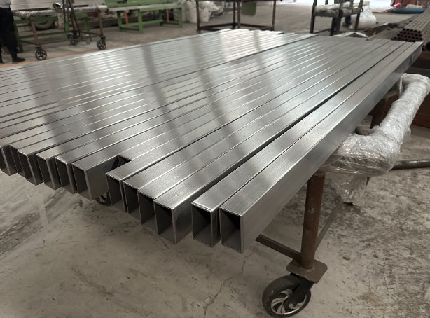 大渡口新能源汽车用不锈钢方管 现货